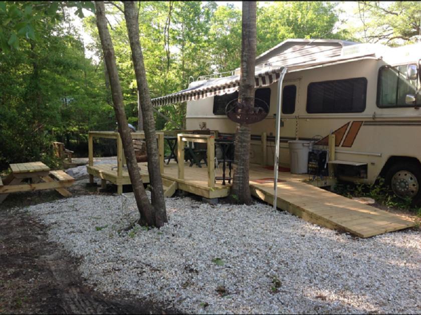 Berry Creek Cabins Hotel Isabel Exterior photo